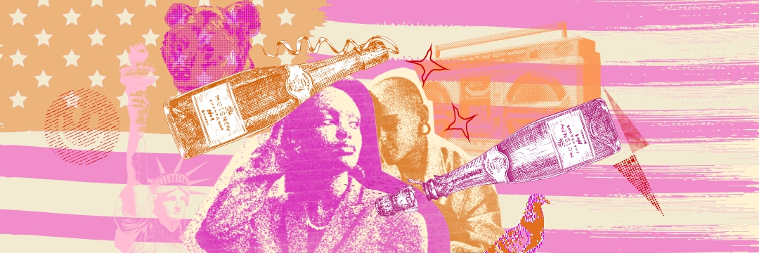 Zwei Personen mit zwei Sektflaschen in organe und pink Tönen vor einem Hintergrund mit US-amerikanischer Flagge